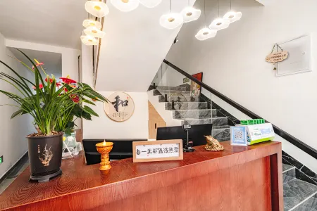 Lijiang Hemuju Yunqi Affordable Guesthouse（South Gate of Ancient Town Branch)