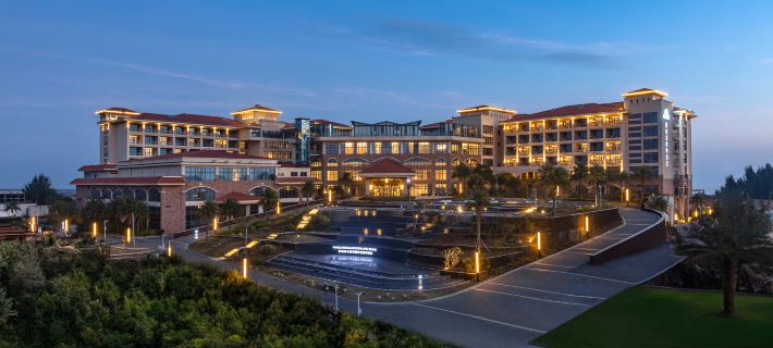 Days Hotel By Wyndham Fangchenggang Bailang Beach Hotel di Fangchenggang