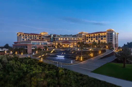 Days Hotel By Wyndham Fangchenggang Bailang Beach Hotel di Fangchenggang