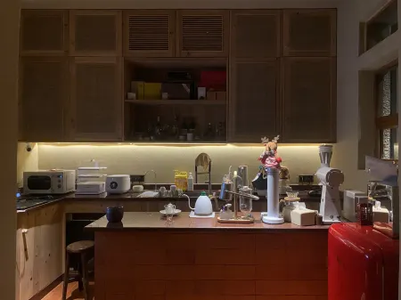 STONESIDE Aesthetic Homestay at Nanchengjiao (Chongwu Ancient City Store) Отели рядом с достопримечательностью «Chongwu Ancient Town»