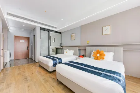 Apamen International Apartment (Zhuhai Gongbei High-speed Railway Station Store)