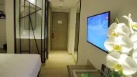 Arosa Hotel Jakarta - Tiny houses