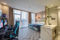 Whale Wars E-sports Hotel (Yuyao Railway Station) - Esports
