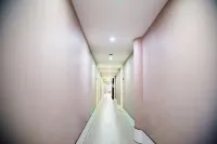 Huiqian Hotel (Zhaotong Fortune Store)