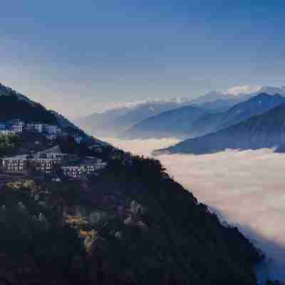 Songzan Shiyue Mountain Residence Hotel Exterior