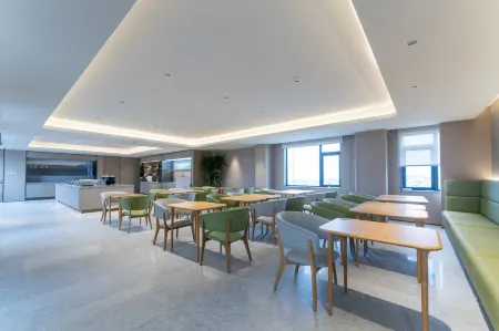 JI Hotel (Lanxi City Mansion Plaza) Отели рядом с достопримечательностью «Yiwu Assembly Hall»