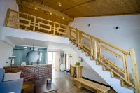 Ketohai Swan Home