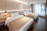 Luoqi Ancient City. Muyi Homestay