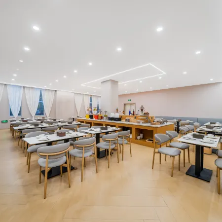 Lanwan Holiday Hotel