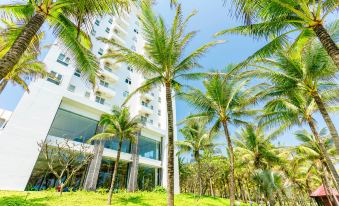 Ocean Waves Resort Cam Ranh