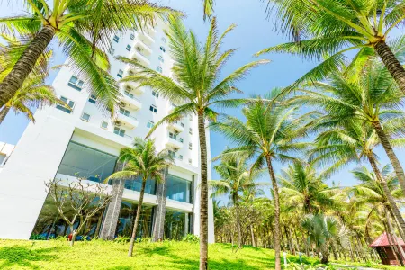 Ocean Waves Resort Cam Ranh