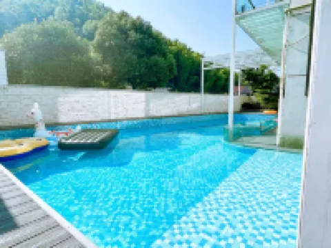 E CHI HOMESTAY