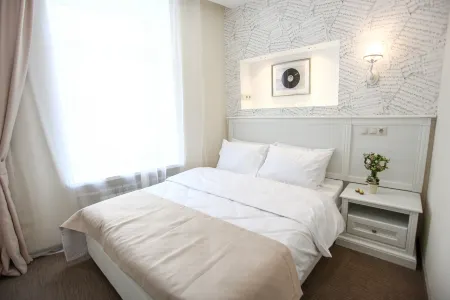 Чайковский Отели рядом с достопримечательностью «Скульптурный ансамбль «Знаки Зодиака»»