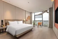 Jiaxing South Lake Maison New Century Hotel
