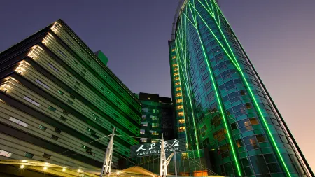 Lake View Hotel Отели рядом с достопримечательностью «Longtanhu Gymnasium»