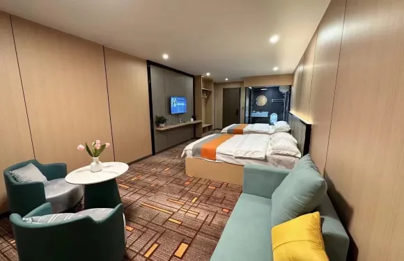洪湖峯逸賓館