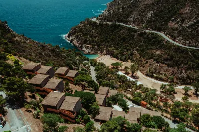 Zel Costa Brava Hotels near Vila Vella