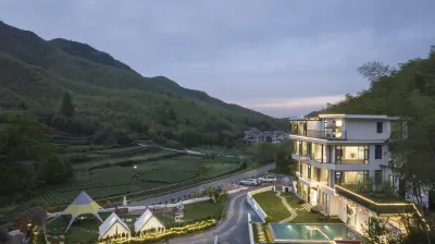 Yunshang Grassland · Anji Two-bedroom Design Light Luxury Holiday Beauty Hotels in Dazhuhai