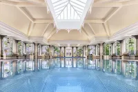 Disneyland Hotel Hotels in Chessy