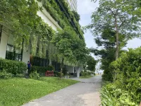 馨樂庭下龍濱海酒店 鄰近NỘi Thất Ô Tô Sài Gòn Kiên Định的酒店