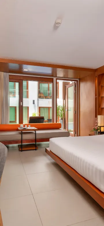 ห้องดีลักซ์ พร้อมทางลงสระว่ายน้ำ