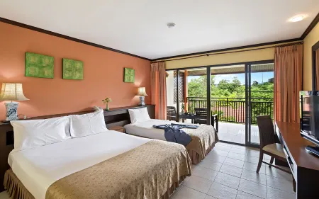 Pinnacle Samui Resort