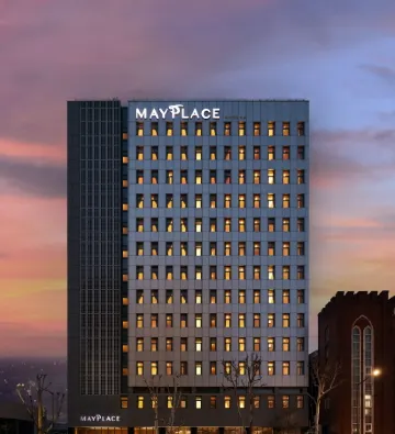 Mayplace Hotel Отели рядом с достопримечательностью «Ворота Хонхвамун»