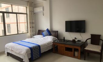 Beihai Hongwan Resort Hotel (Mangrove Happy Beachcombing)