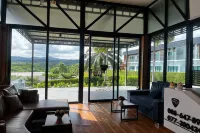 Hideaway Private Residence Near Rajjaprabha Dam Hotels in Ban Ta Khun District