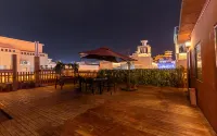 Youyue Light Luxury Hotel (Kashgar Ancient City Scenic Area Branch) - 2-Star