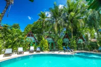 Meet Holiday Hotel-Rawai - Pools