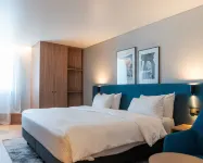 Radisson Hotel Nice Airport Hotels in Сен-Лоран-дю-Вар