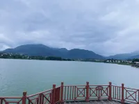 Vienna Hotel Emei Mountain high-speed railway station Maluqiao Street - غرفة مطلة على الجبل