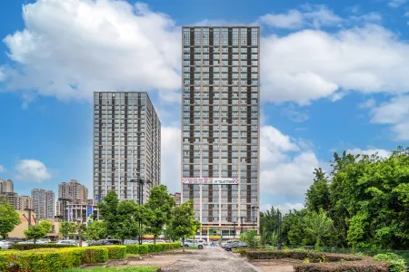 Xianggel Intelligent Hotel (Chongqing Dalongshan Metro Station) Отели рядом с достопримечательностью «Hong'en Temple Forest Park»