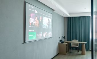 Qinglang International Hotel (Khorgas National Gate Scenic Area)