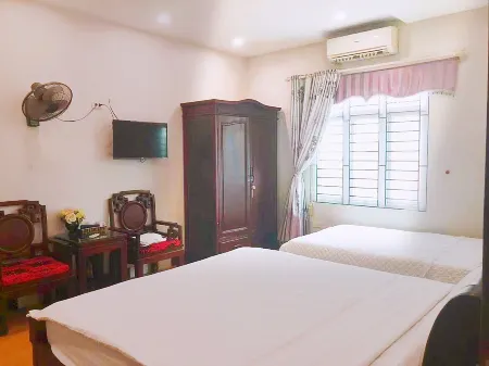 China Dragon Hotel Отели рядом с достопримечательностью «Nhà Máy Thức Ăn Chăn Nuôi Cao Cấp Dabaco»