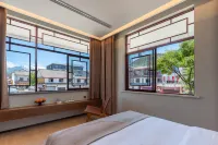 Yipinji | Mont Hidden Mist · Zen Style Designer Resort Courtyard (Lijiang Old Town Water Truck Shop)