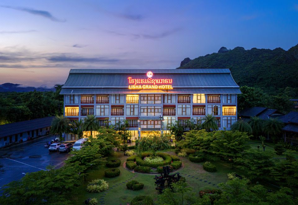 Lisa Hotel 메인 이미지