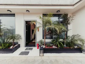 Hidden Residence Banshan (Yellow Crane Tower Yuhualin Branch)