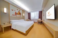 Vienna Hotel (Zhengzhou Fortune Plaza Provincial People's Hospital Subway Station Branch) Hotels near LIANG PIN PU ZI DONG MING LU GONG ZHUAN LU