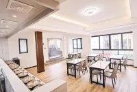 리촨 핀이 홀리데이 인 (기차역 지점)