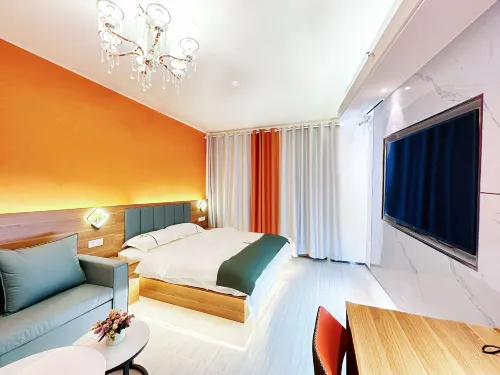 Xinyue Boutique Movie Homestay (Shandong University of Technology) - Balkoner
