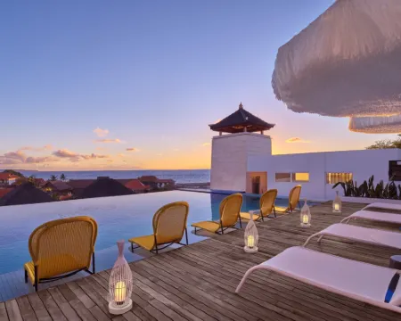 อลอฟท์ บาหลี เซอมินยัค โรงแรมในบาหลี