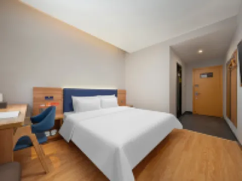 7 Days Premium Hotel (Jinan Zoo, 960th Hospital Branch) Hotels near Jinan Zoo