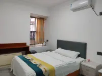 Bazhong Jiayi Business Hotel