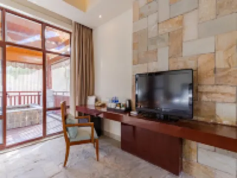 Shumyip Hot Spring Hotel Hotels in Chaohu