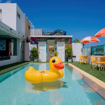 Sun Sea Sand Patong Отели рядом с достопримечательностью «Стадион для бокса Бангла»