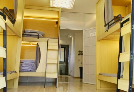 Fengfeng Youth Hostel Hotel Overview