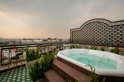 Hanoi Plaza Suite Hotel & Spa Hotel in zona Halong Bay Day Tours
