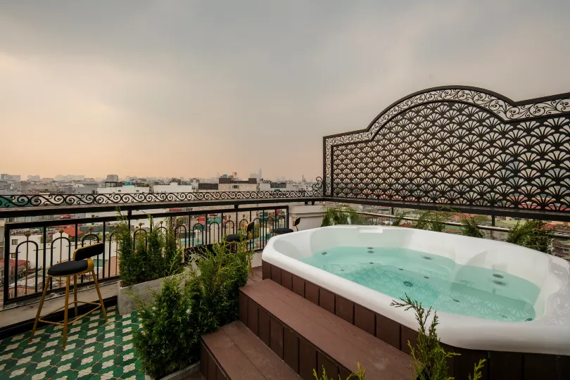 Hanoi Plaza Suite Hotel & Spa